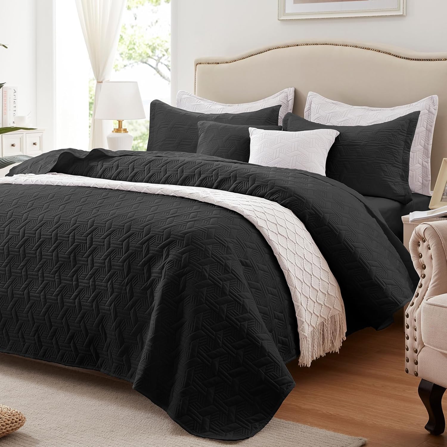LEAONME King Size Quilt Set 3 Pieces - Black Microfiber Bedspread