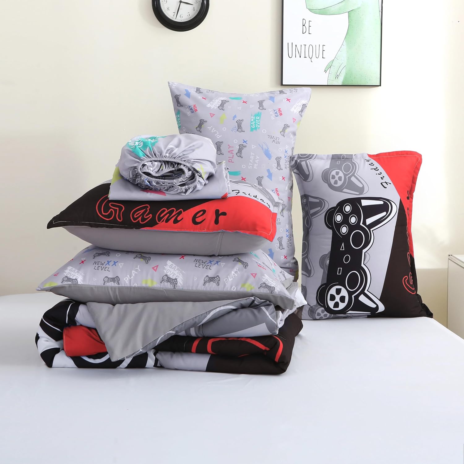 7 Piece Gamer Comforter Set for Kids Boys Girls Teens 1