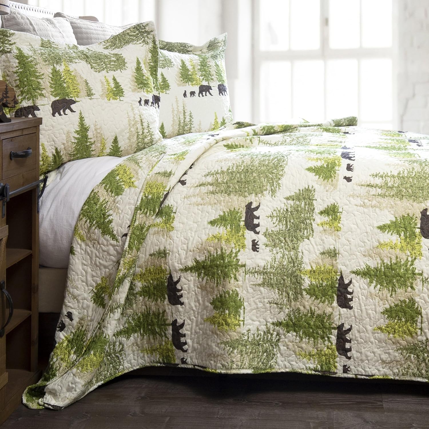 CARSTENS INC Rustic Cabin Quilt Set Twin