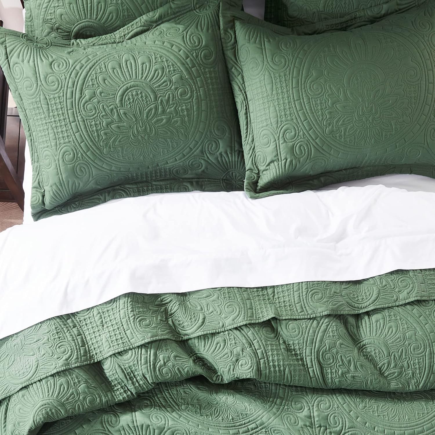 Anluoer Quilt Set Olive Green Embossed