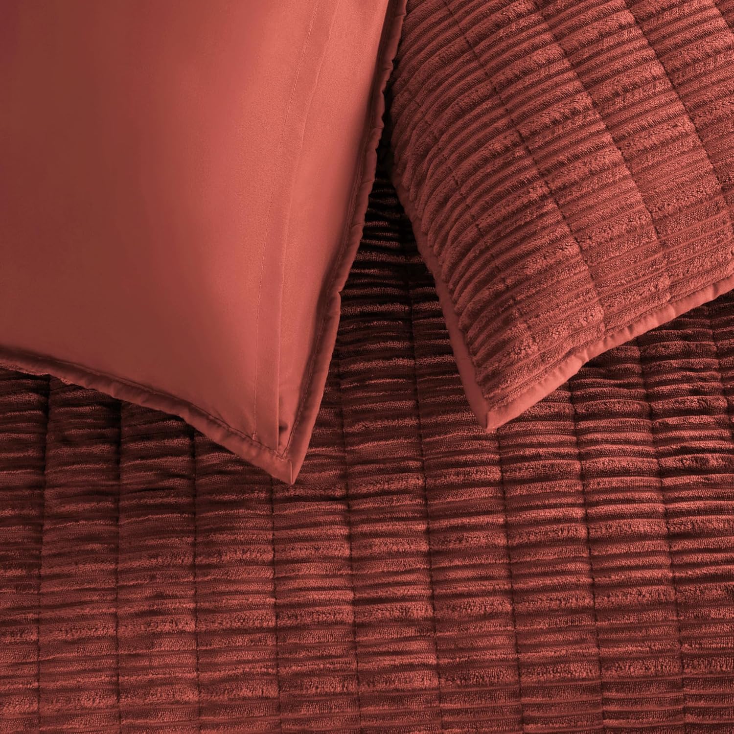Wonderful Luxury Velvet Quilt - Striped Red Queen Size