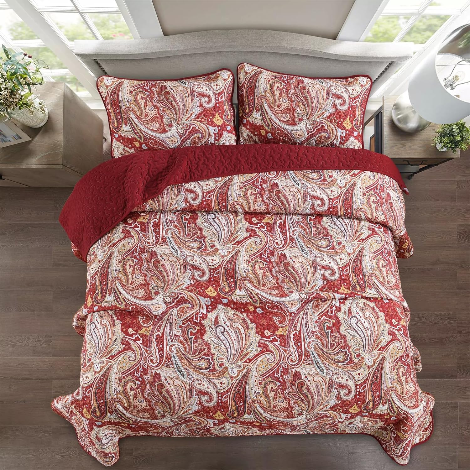 DJY Red Paisley Quilt Set - King Size 3 Piece