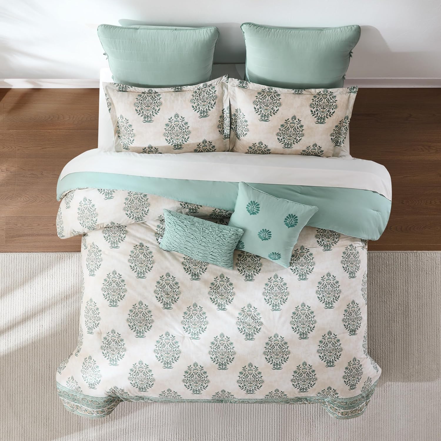 Lush Decor Sofia Flower Block Print Comforter Set Queen