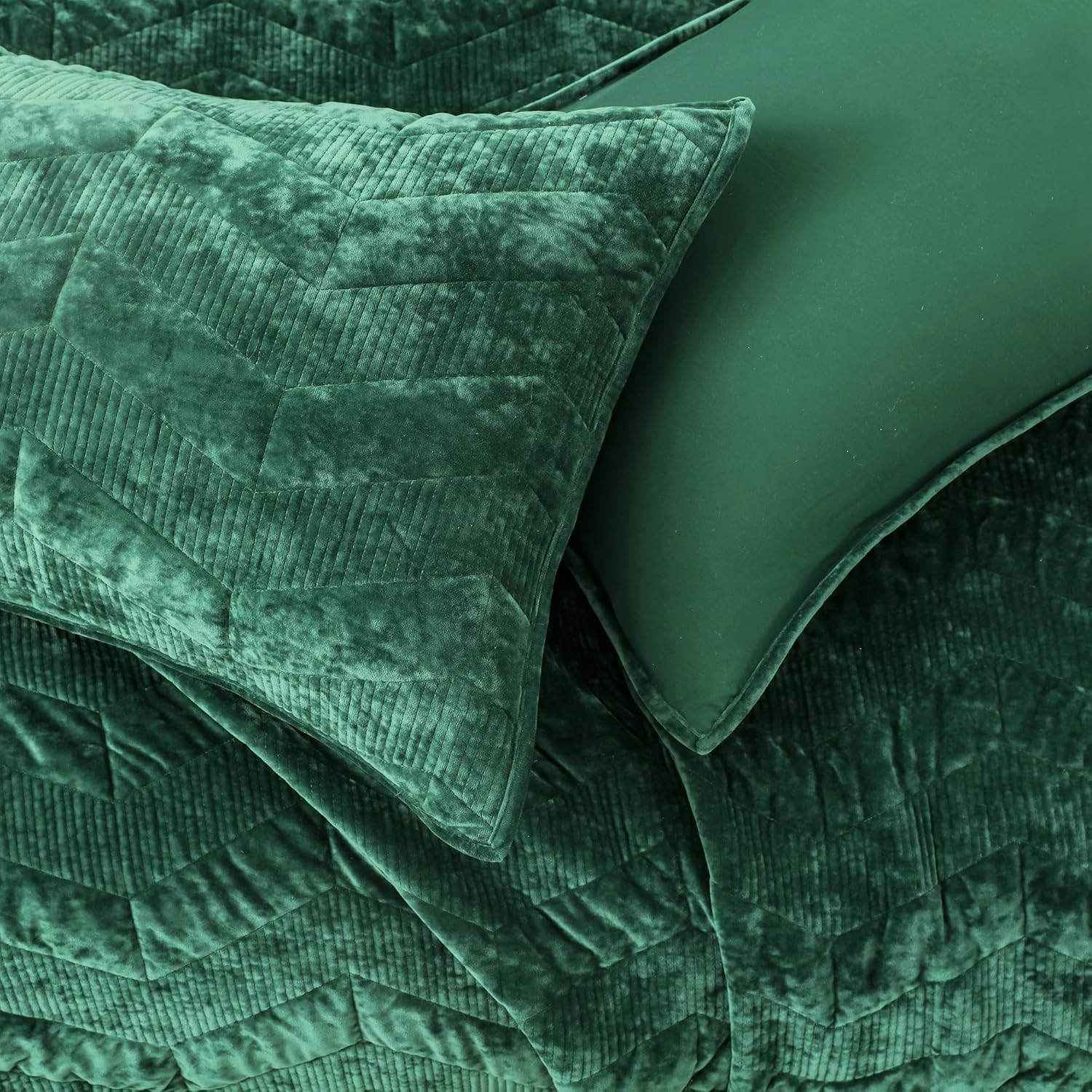 SHALALA Luxury Velvet Queen Quilt Set