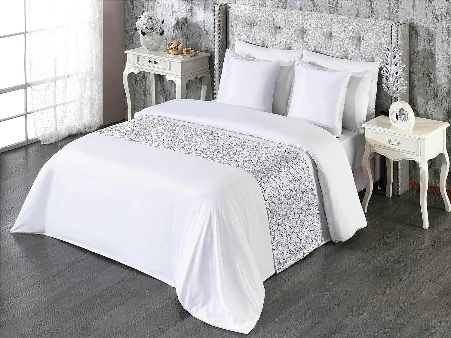 Lunarable Nautical Bed Runner - Pale Blue King Size