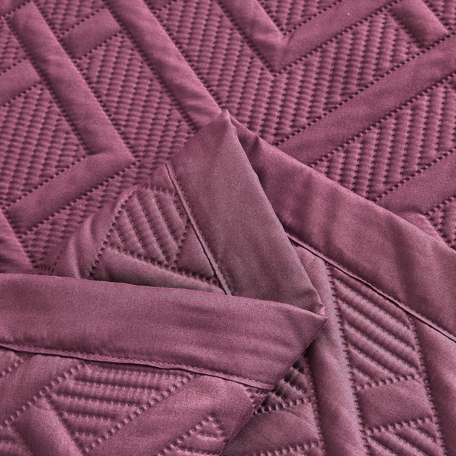 CHIXIN Quilt Queen Size - Geometric Pattern Bedspread Coverlet Set - Modern Style