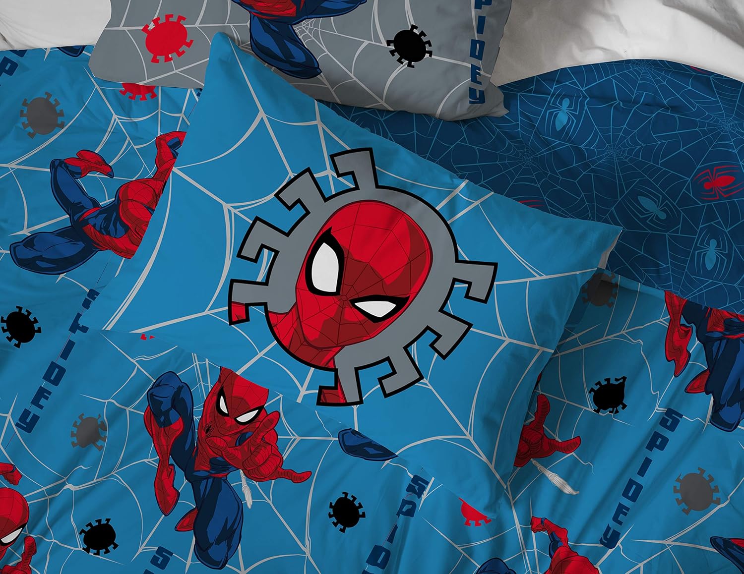 Jay Franco Marvel Spiderman Spidey Faces Comforter Set