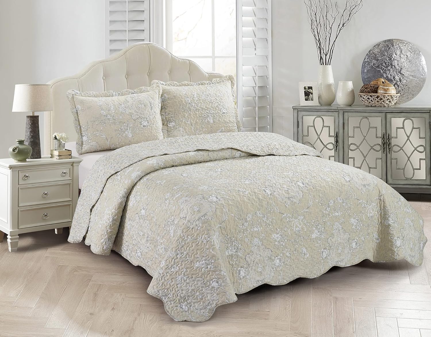 Brilliant Sunshine 3-Piece Quilt Set Classic Grey Floral Toile