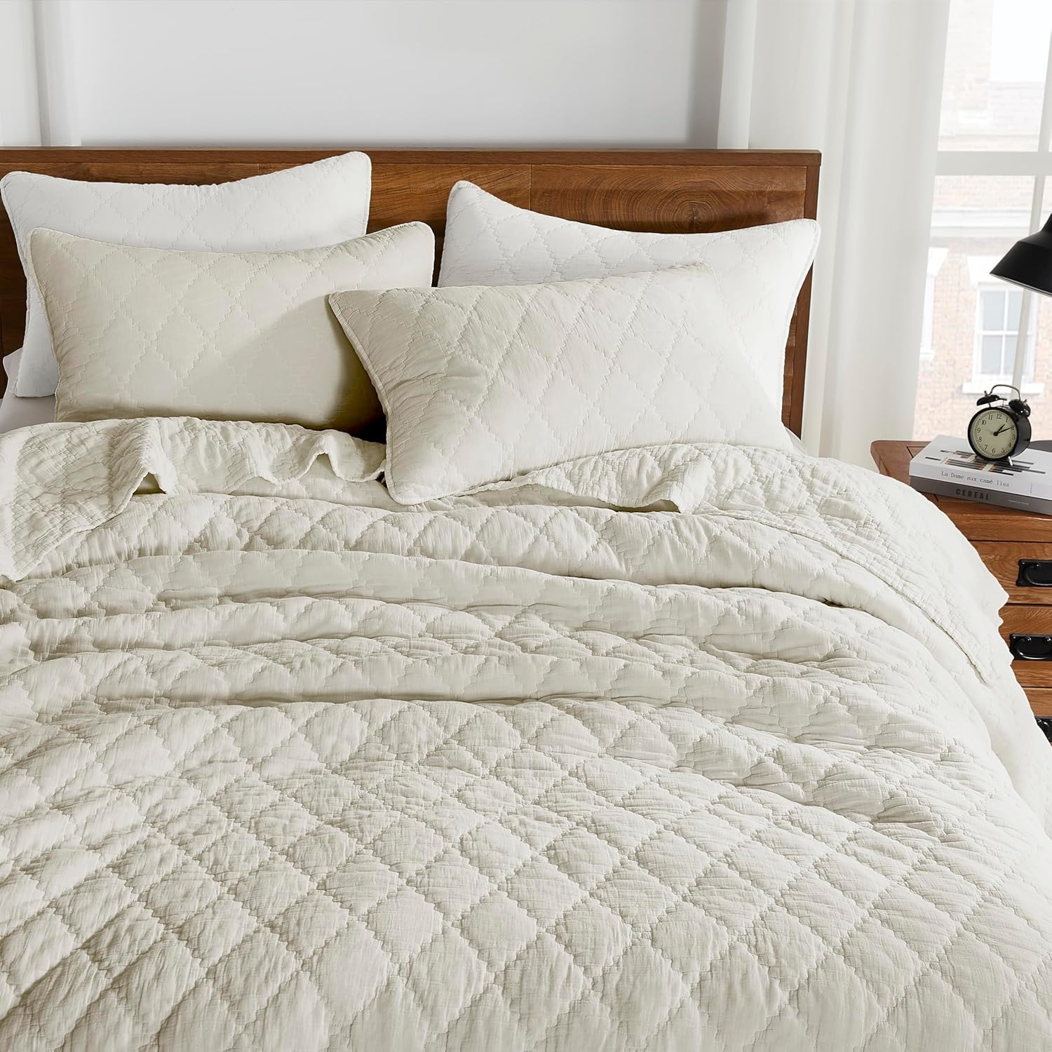 Palassio Beige Twin Quilt Set with 1 Sham 1