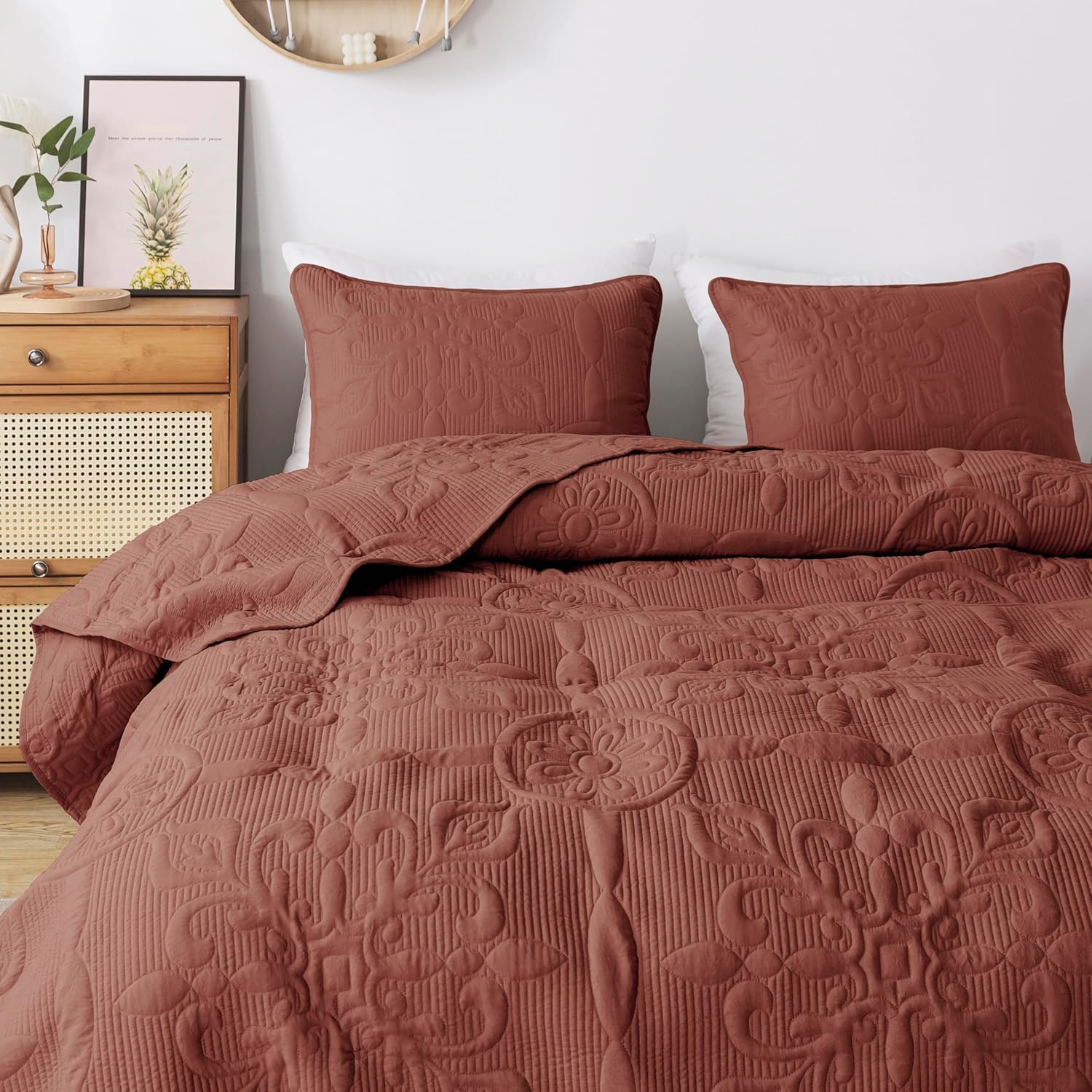 B2EVER Damask Quilt Cal King Bed Set Burnt Orange
