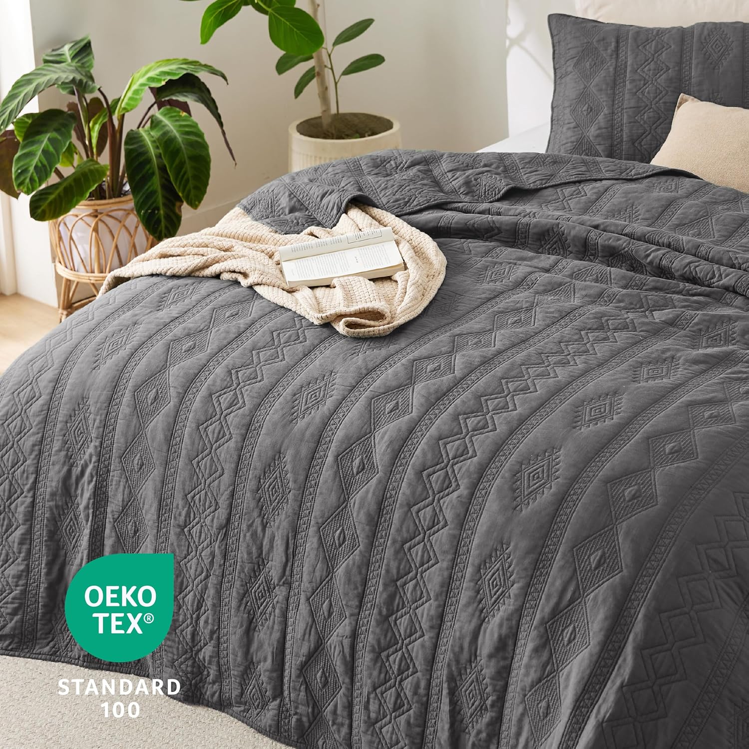 Bedsure 100 Cotton Quilt Set with Pillow Shams