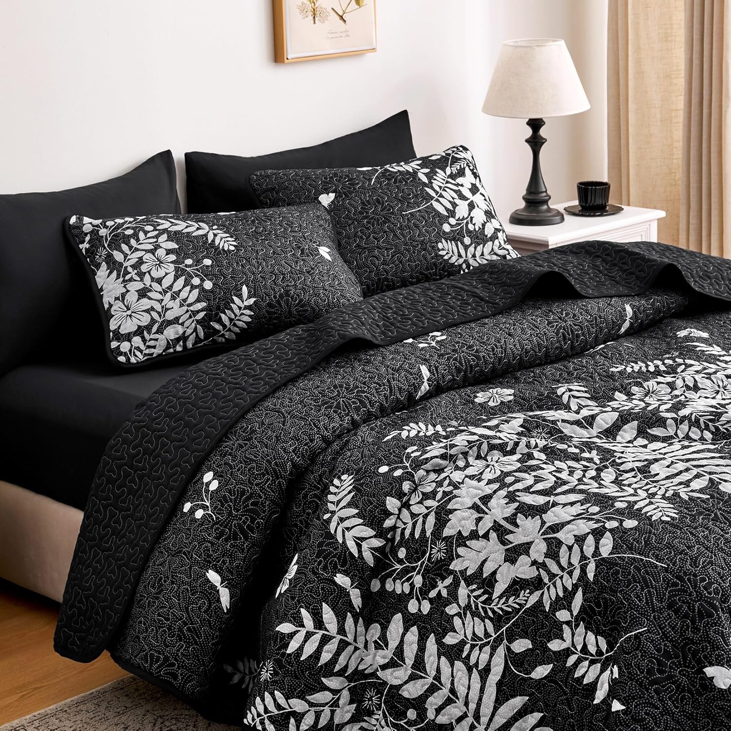 Wake In Cloud Floral Quilt Set 3-Piece QueenFull