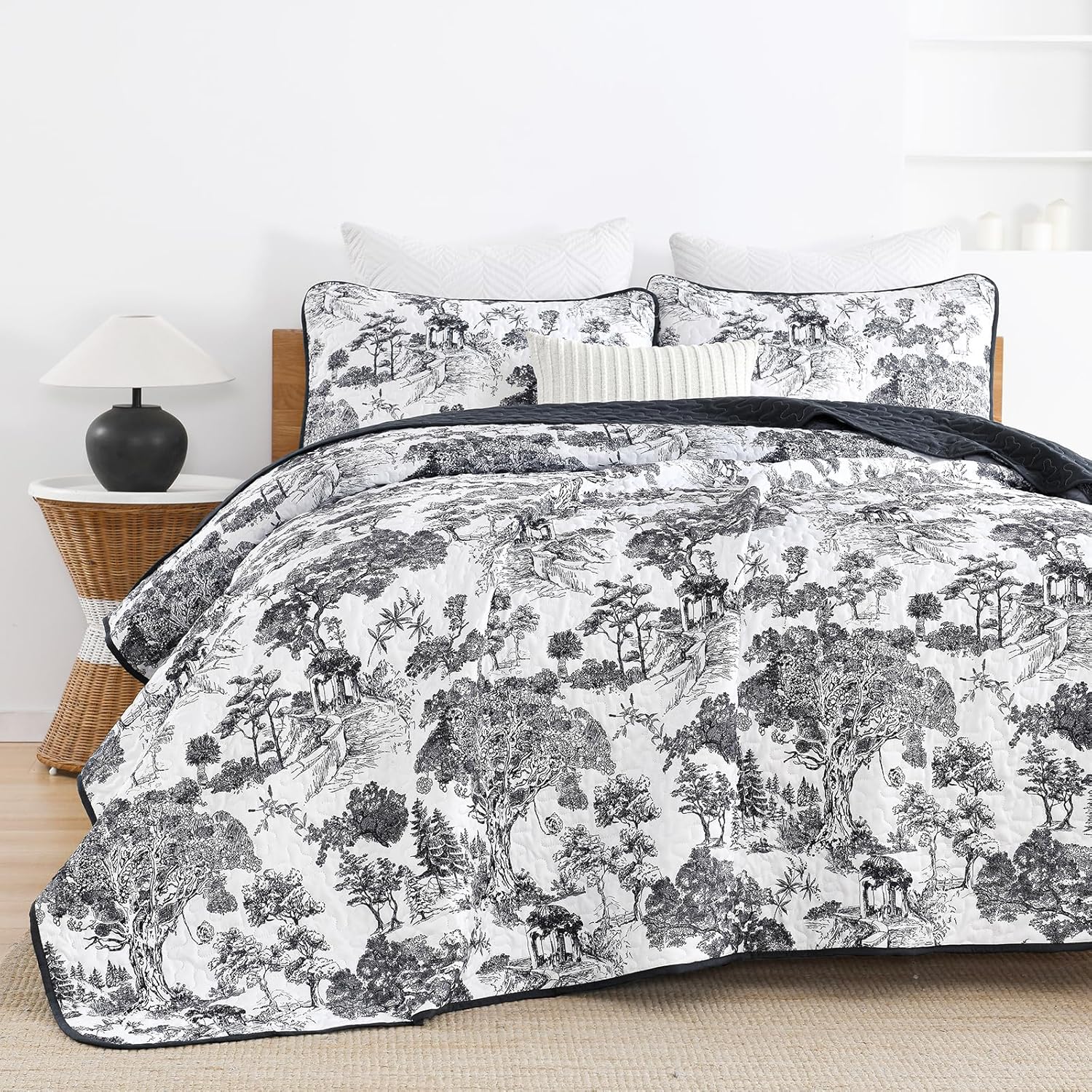 WONGS BEDDING Botanical Reversible Quilt Set King Size