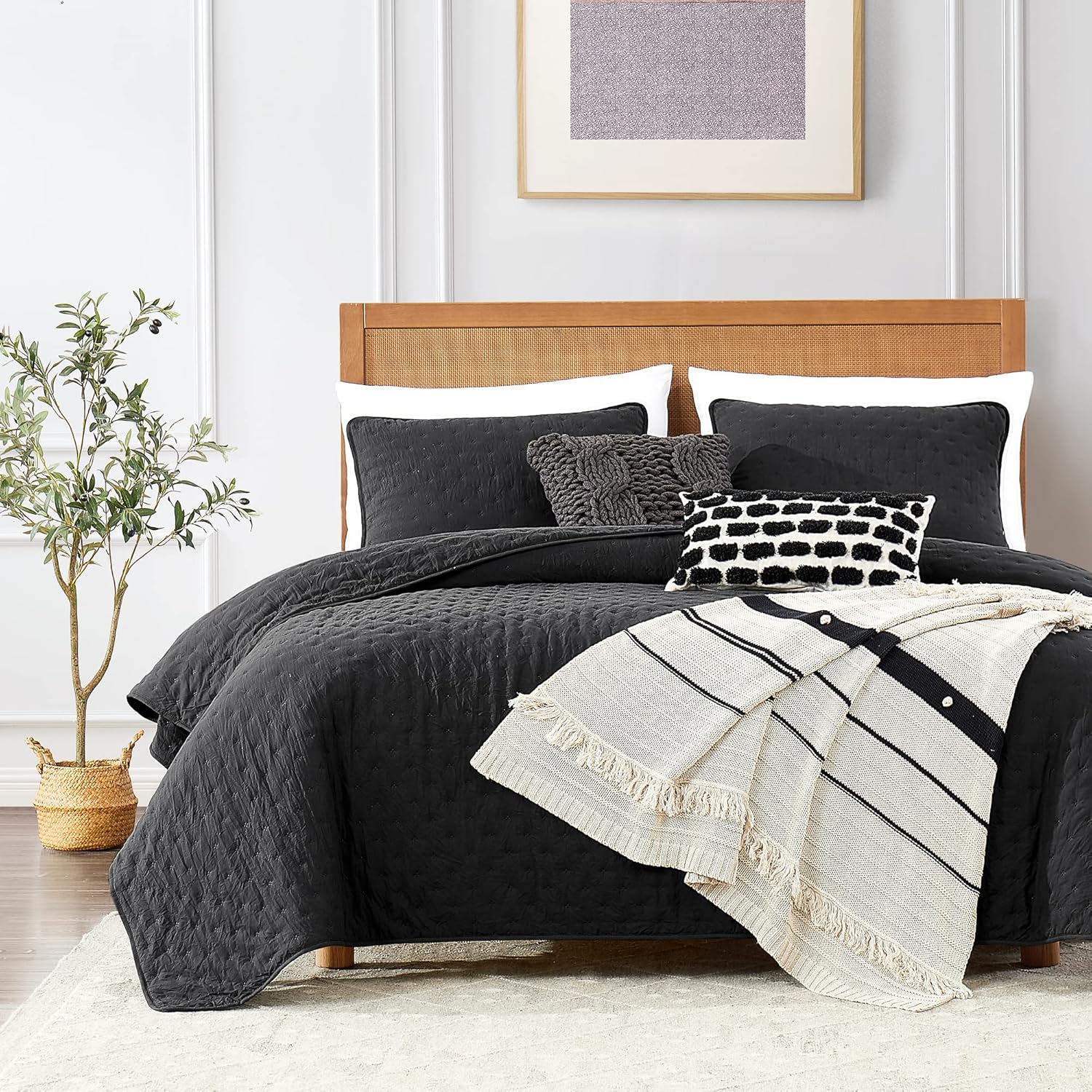 ROARINGWILD Black Twin Quilt Set with Pillow Sham 68x90 Inches