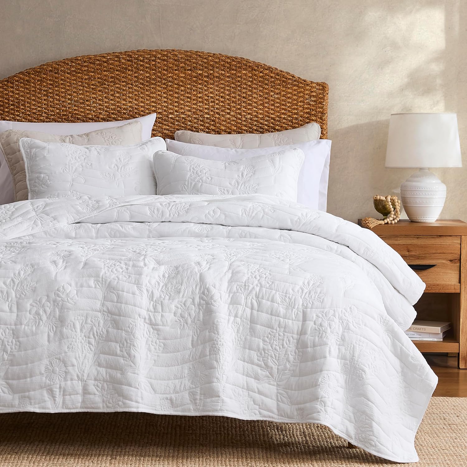 RSHARE Country Floral Cal King Quilt Bedding Set
