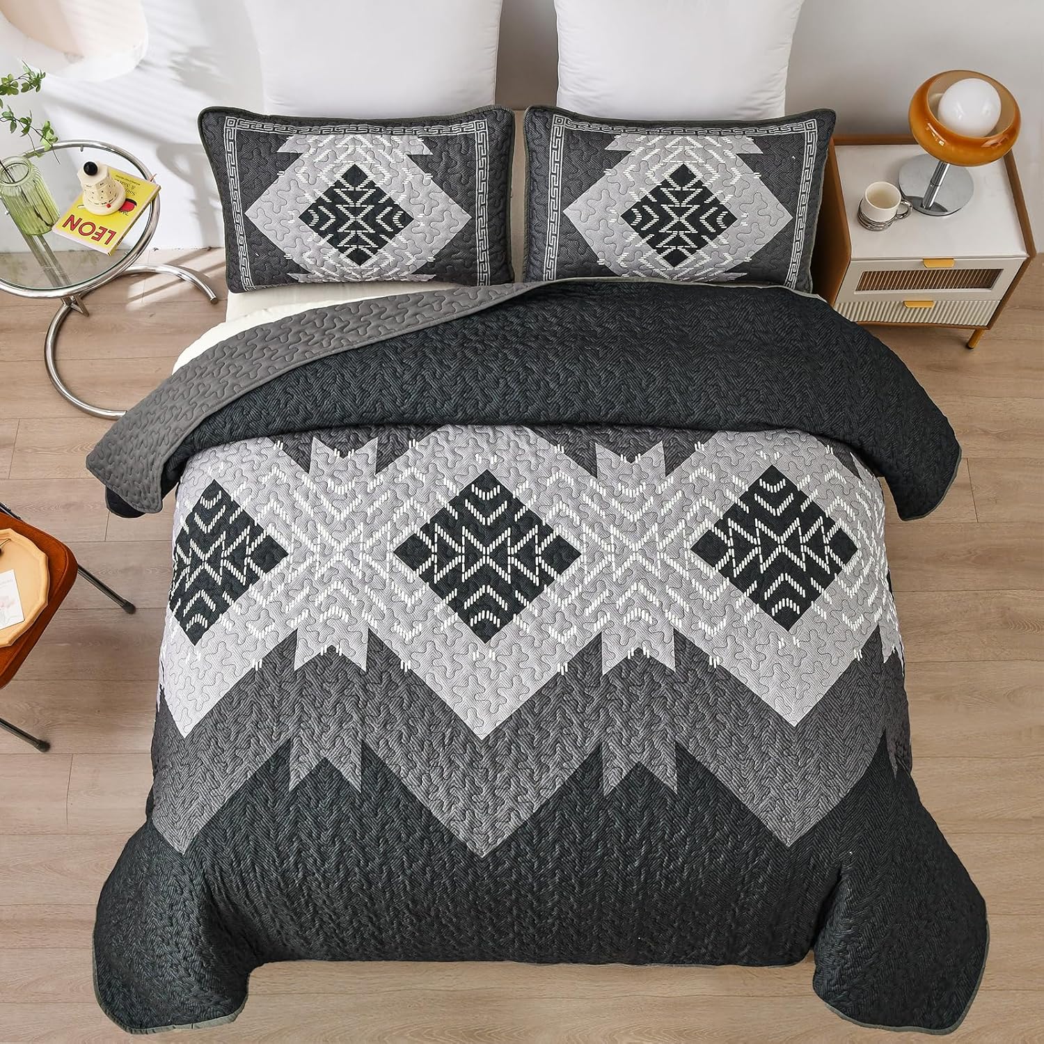Dintszyayue Black Boho Quilt Set 3 Piece California King 1