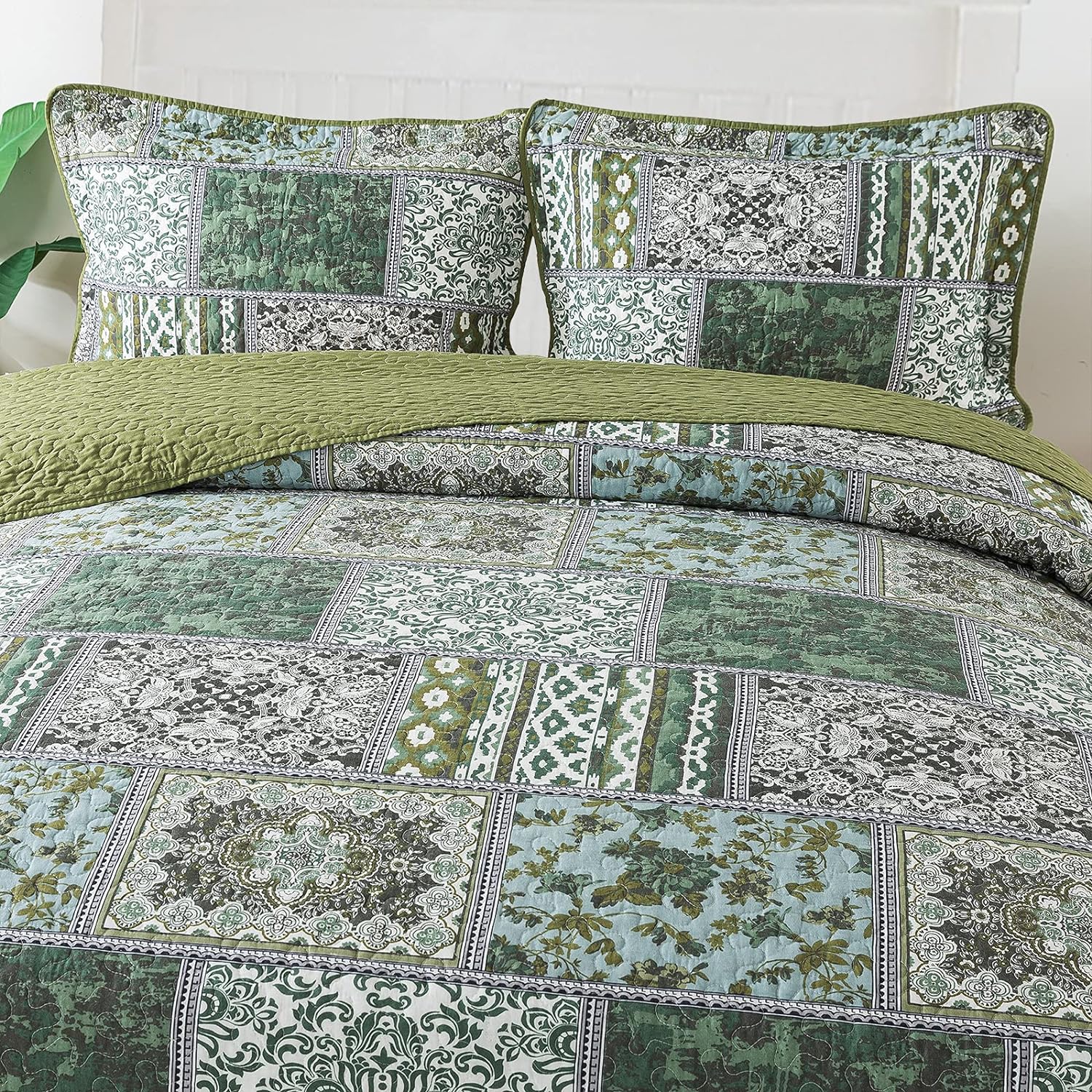 NEWLAKE Reversible Patchwork Quilt Set Queen Size 1