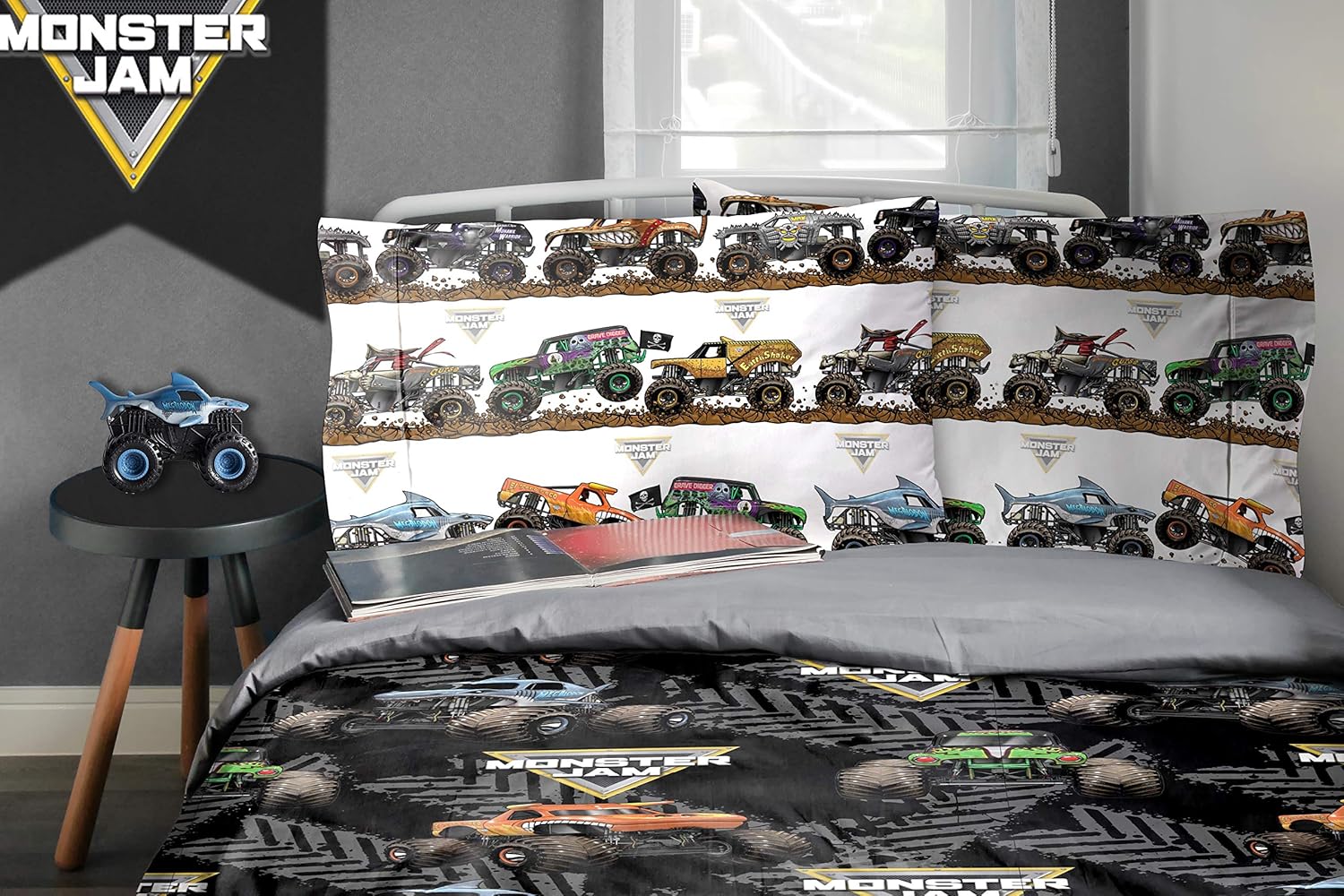 Jay Franco Monster Jam Queen Bed Set 5 Piece