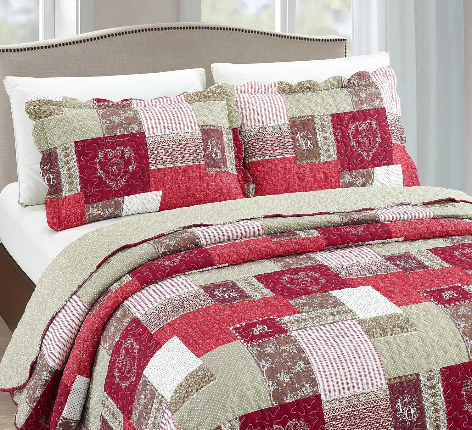 Brilliant Sunshine Burgundy Heart Love Quilt Set