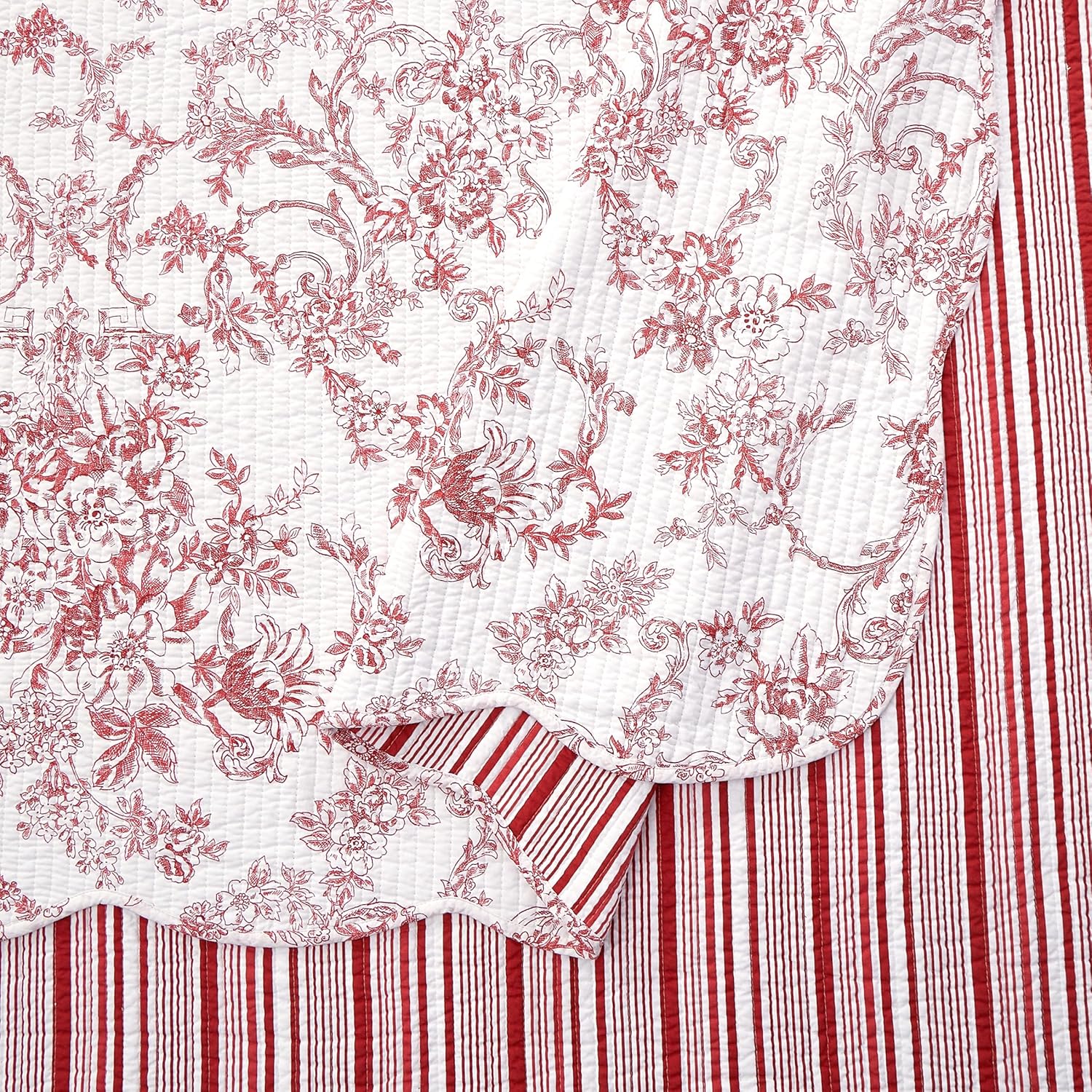 Garden Toile 3-Piece Reversible Quilt Set - Red 1